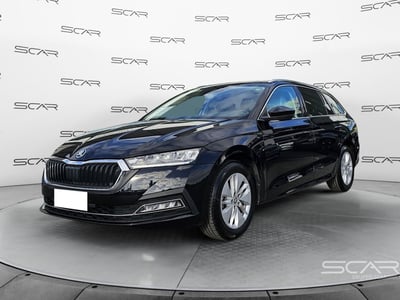 Skoda Octavia Station Wagon 1.5 e-TEC DSG Wagon Executive del 2024 usata a Livorno