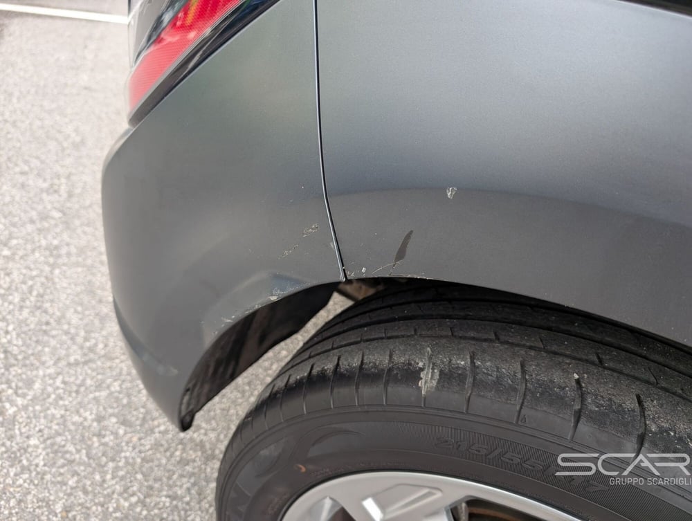 Hyundai Kona usata a Livorno (10)