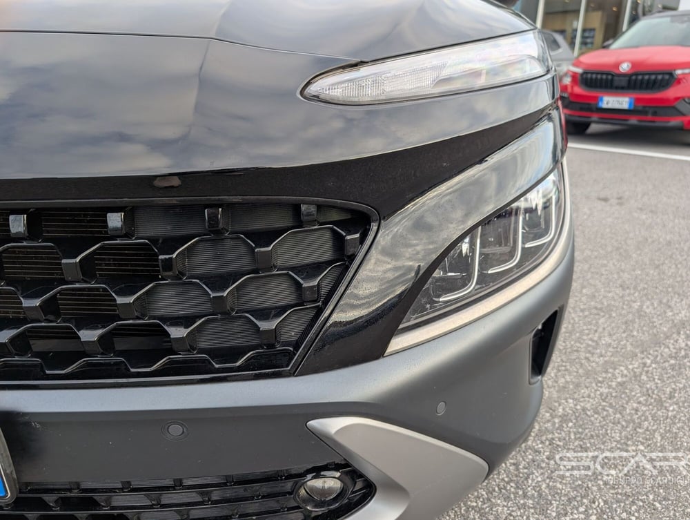 Hyundai Kona usata a Livorno (12)