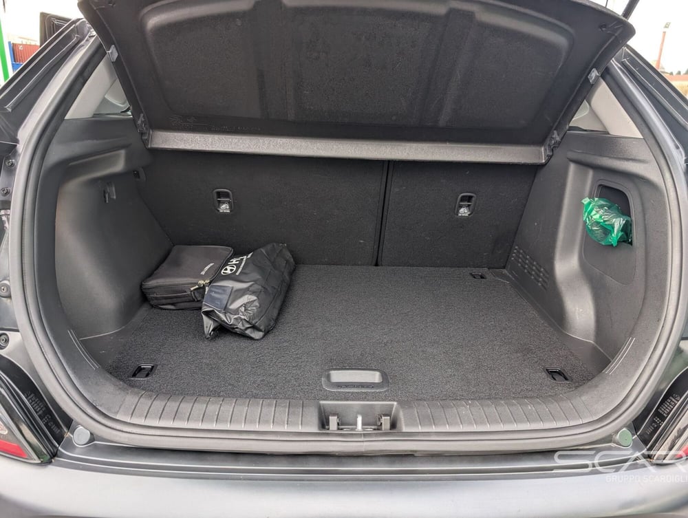 Hyundai Kona usata a Livorno (18)