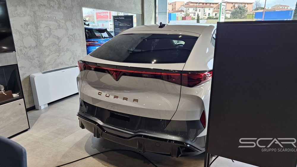 Cupra Tavascan nuova a Livorno (4)