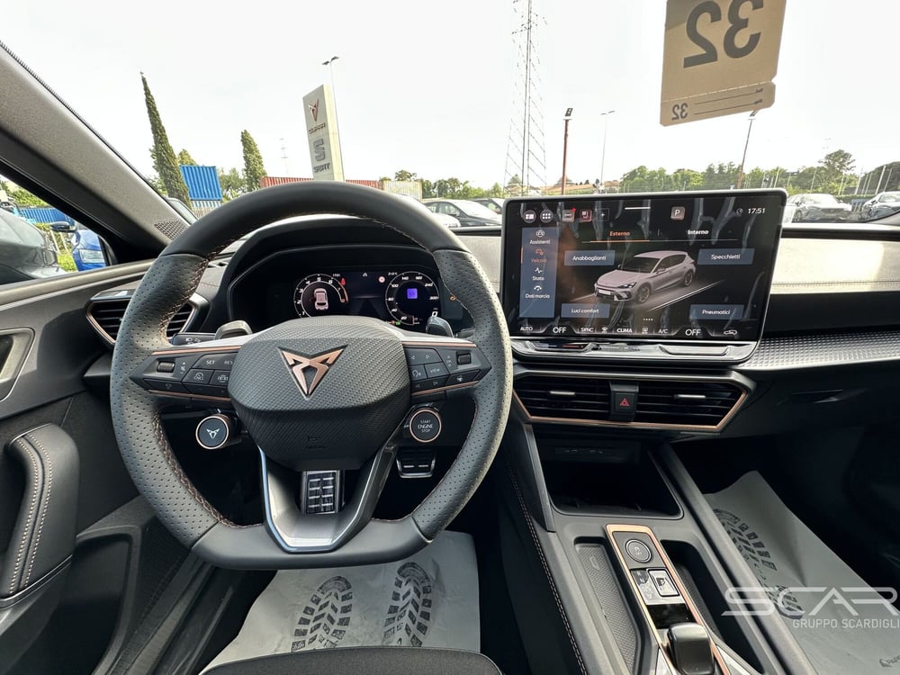 Cupra Leon nuova a Livorno (13)