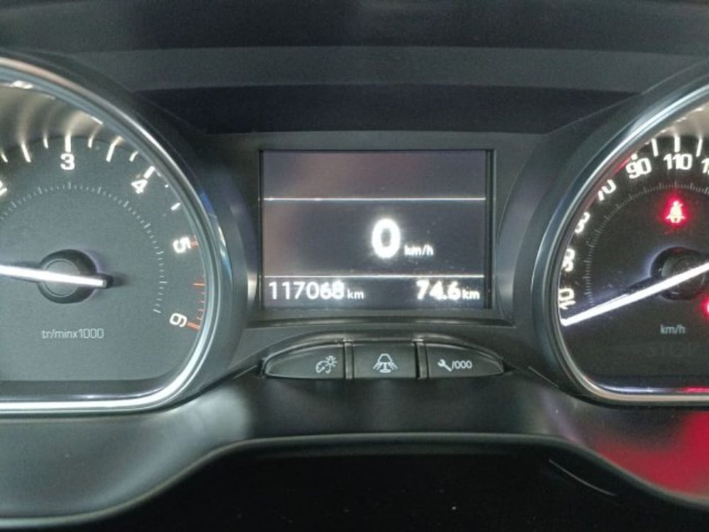 Peugeot 2008 usata a Catania (15)