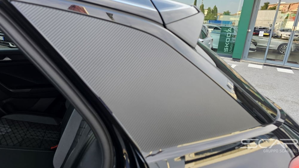 Volkswagen T-Roc usata a Livorno (16)