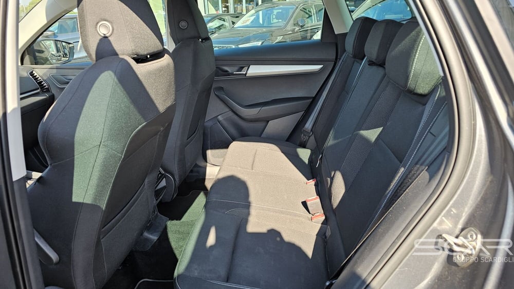 Skoda Karoq usata a Livorno (11)