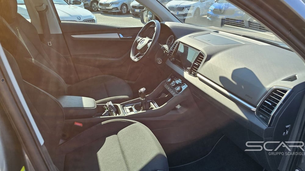 Skoda Karoq usata a Livorno (15)