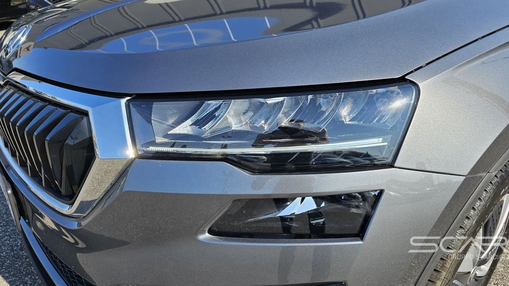 Skoda Karoq usata a Livorno (9)