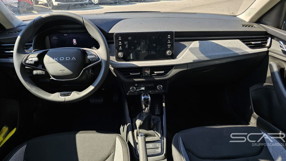 Skoda Kamiq usata a Livorno (14)