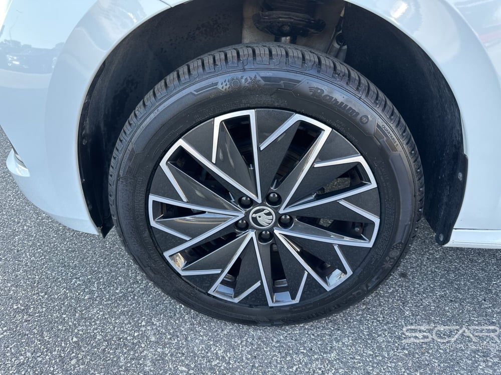 Skoda Kamiq usata a Livorno (10)