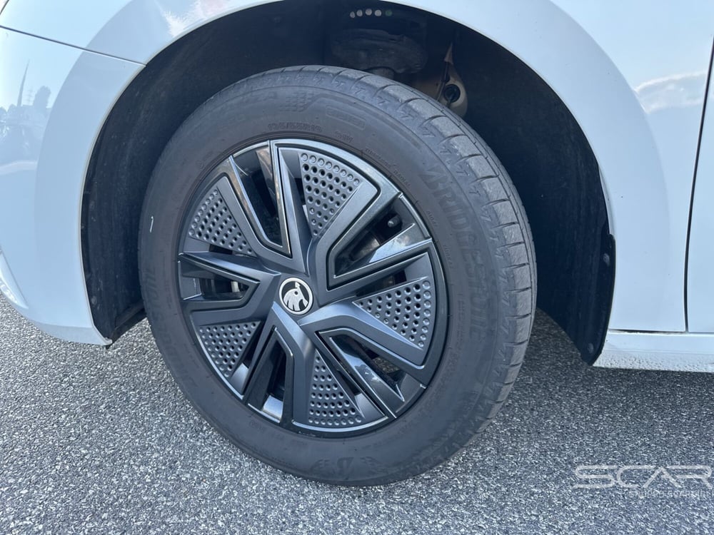 Skoda Fabia usata a Livorno (15)
