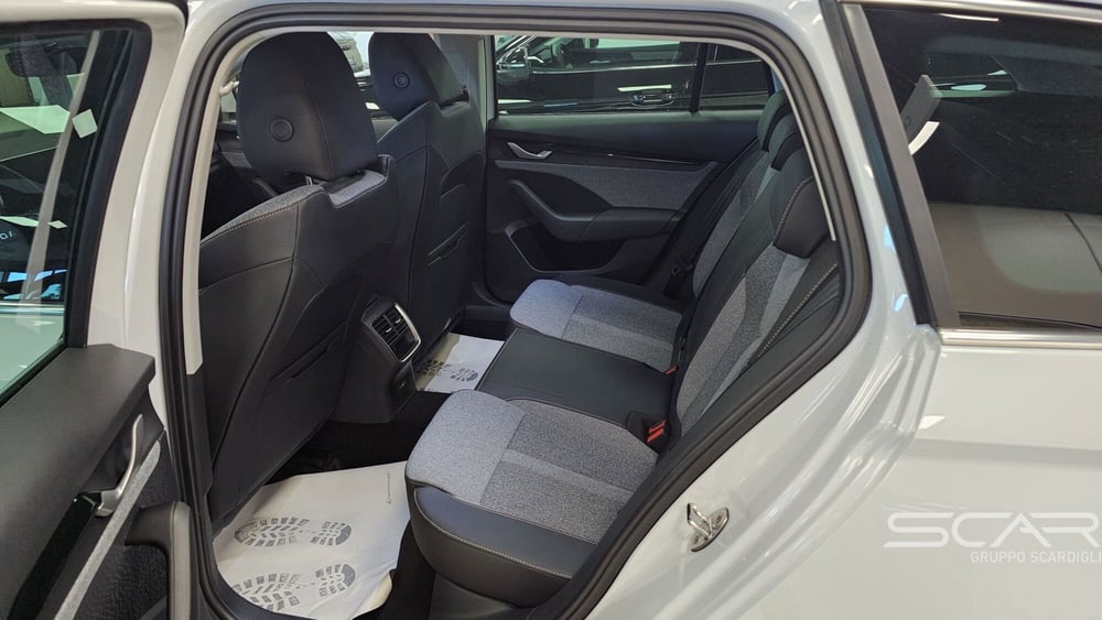 Skoda Octavia Station Wagon nuova a Livorno (16)