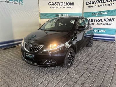 Lancia Ypsilon 1.0 FireFly 5 porte S&amp;S Hybrid Ecochic A. Ferretti del 2024 usata a Varese