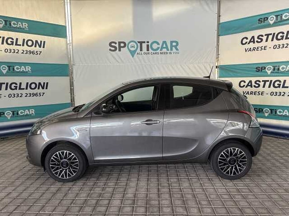 Lancia Ypsilon usata a Varese (5)