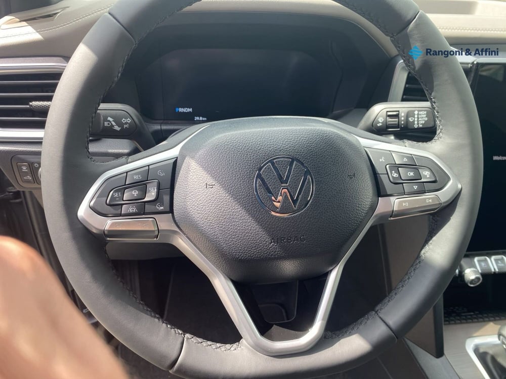 Volkswagen Amarok nuova a Brescia (12)