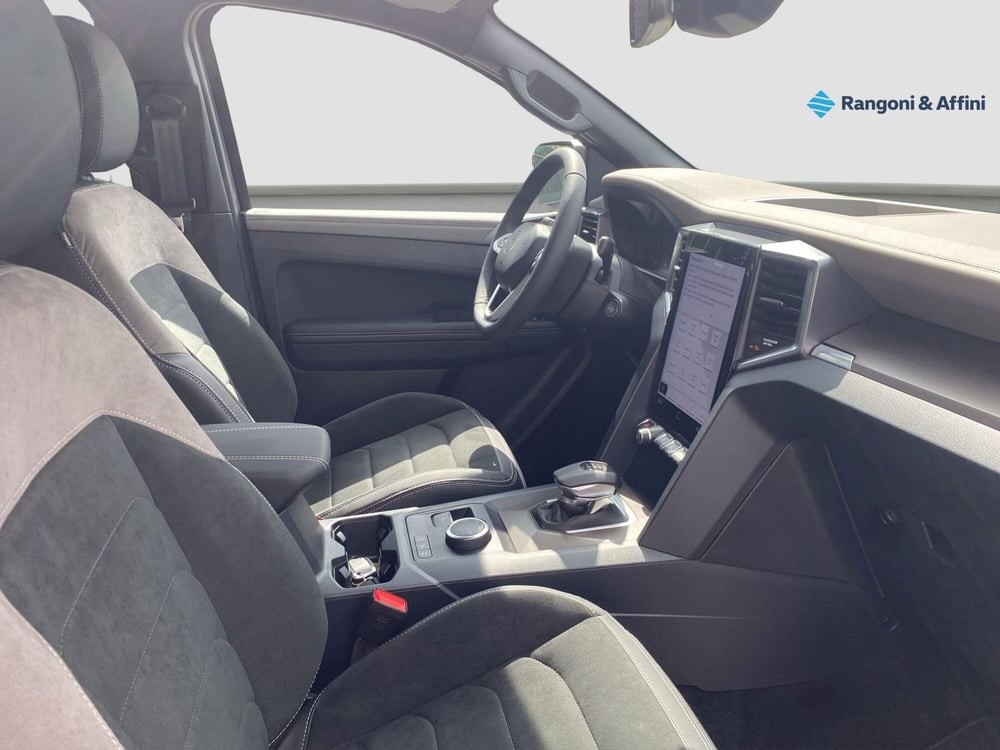 Volkswagen Amarok nuova a Brescia (13)