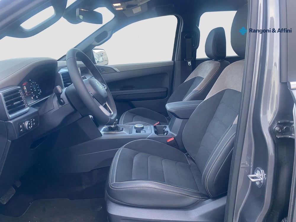 Volkswagen Veicoli Commerciali Amarok nuova a Mantova (9)