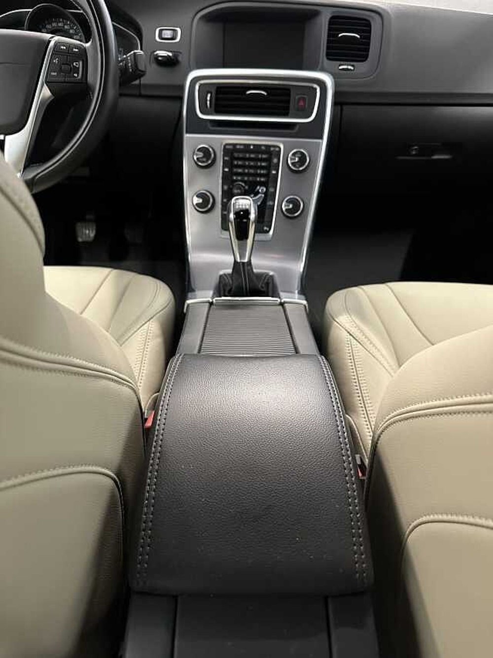 Volvo S60 usata a Macerata (16)