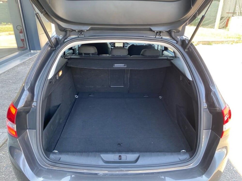 Peugeot 308 SW usata a Torino (8)