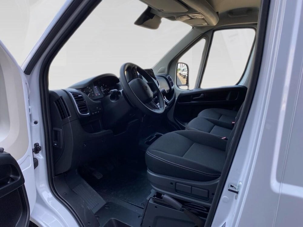 Peugeot Boxer Furgone nuova a Torino (7)
