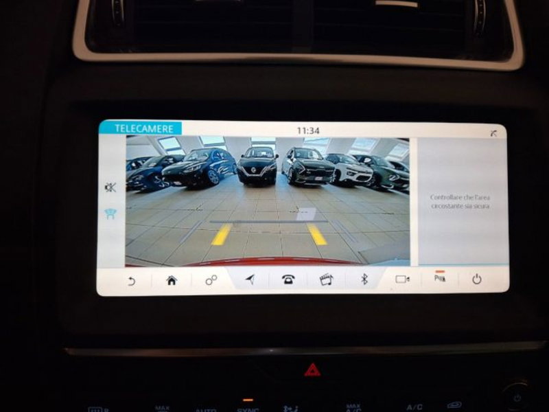 Jaguar E-Pace usata a Vicenza (14)