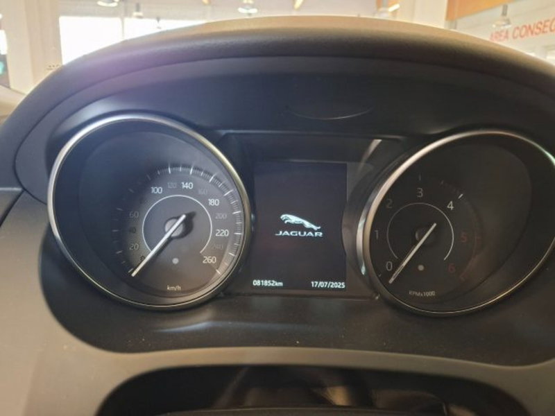 Jaguar E-Pace usata a Vicenza (15)