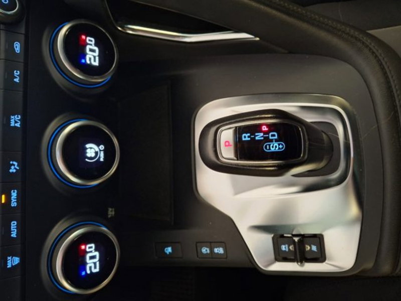 Jaguar E-Pace usata a Vicenza (16)