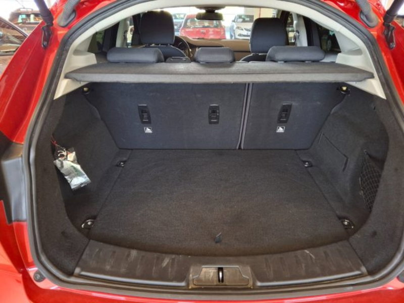 Jaguar E-Pace usata a Vicenza (7)