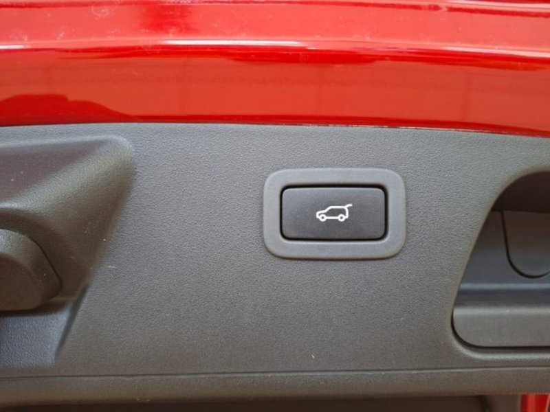 Jaguar E-Pace usata a Vicenza (8)