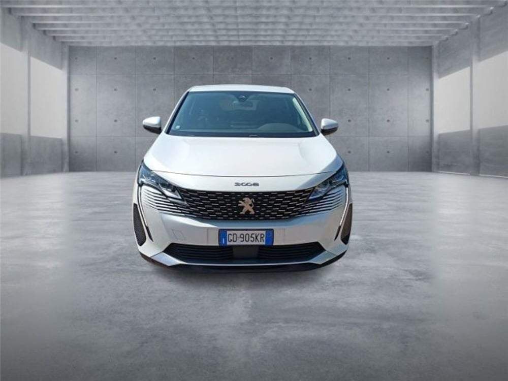 Peugeot 3008 usata a Bari (2)