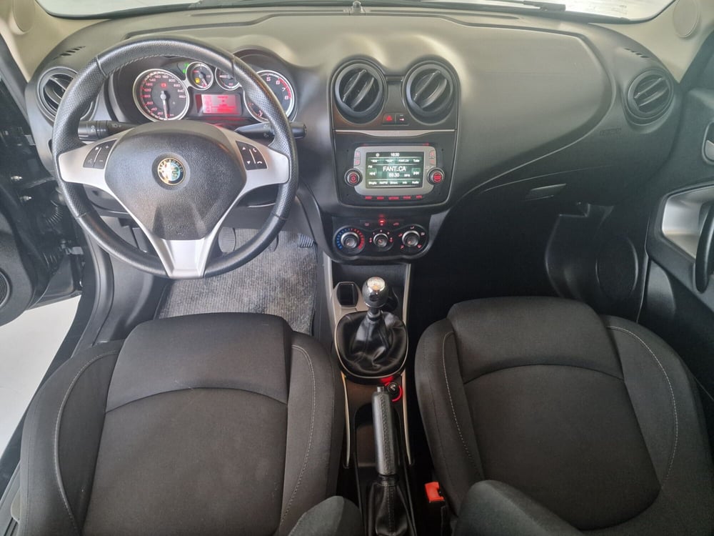 Alfa Romeo MiTo usata a Torino (10)