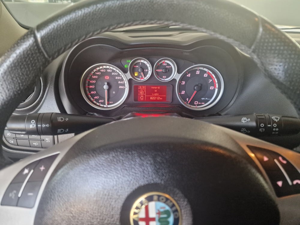 Alfa Romeo MiTo usata a Torino (12)