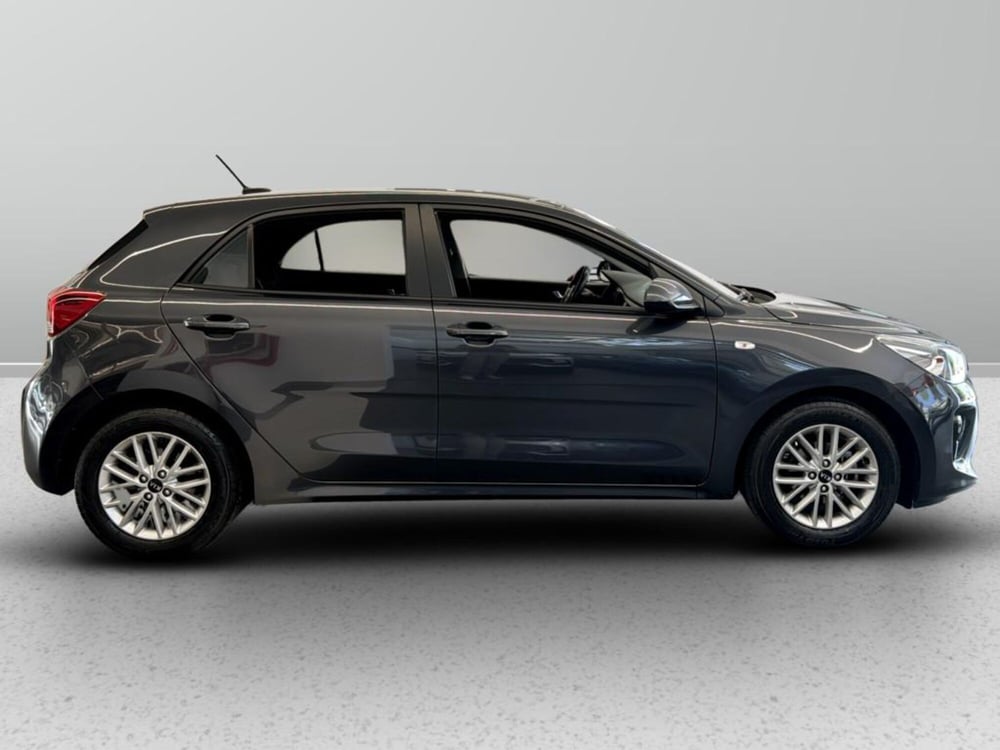 Kia Rio usata a Varese (6)