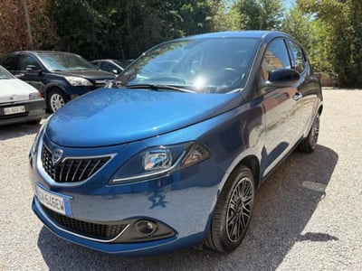 Lancia Ypsilon 1.0 FireFly 5 porte S&amp;S Hybrid Gold Plus del 2023 usata a Roma