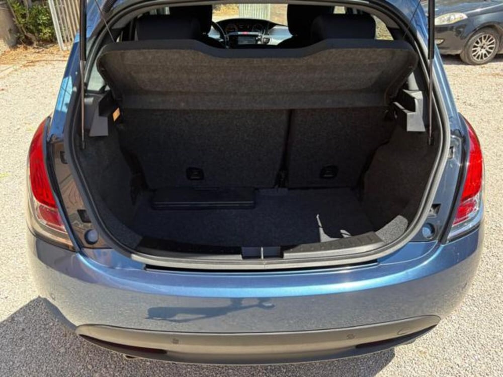 Lancia Ypsilon usata a Roma (6)