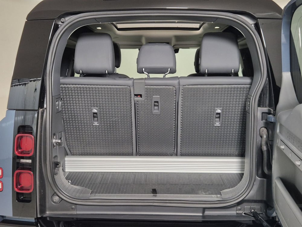 Land Rover Defender usata a Torino (13)