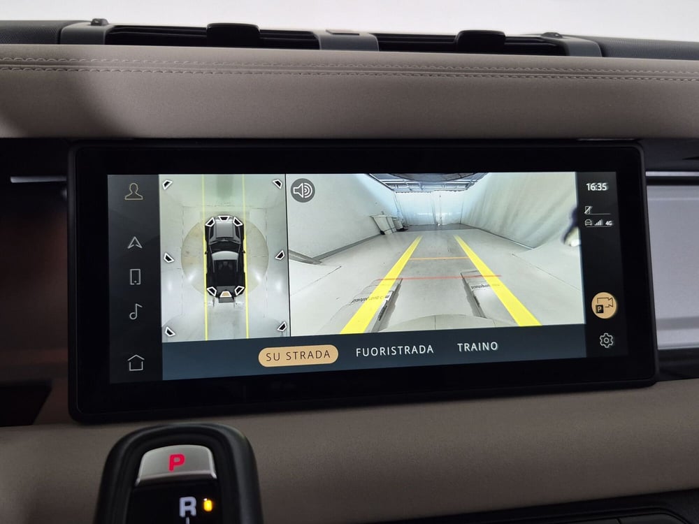 Land Rover Defender usata a Torino (16)