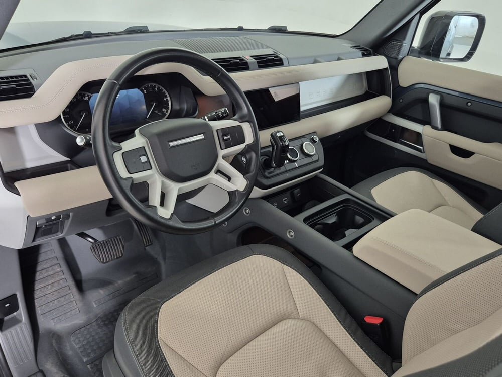 Land Rover Defender usata a Torino (17)