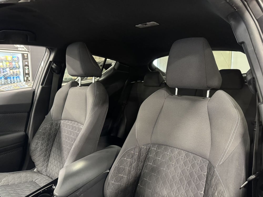 Toyota Toyota C-HR usata a Brescia (13)