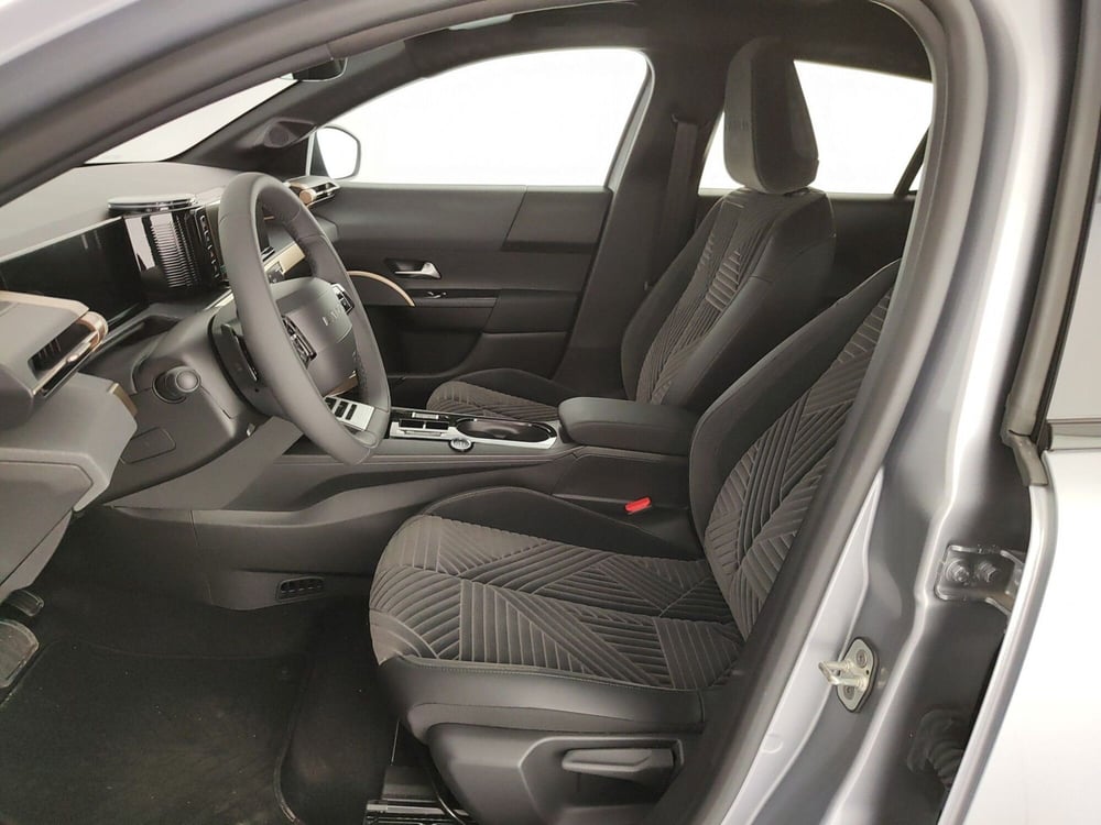 Lancia Ypsilon nuova a Caserta (16)
