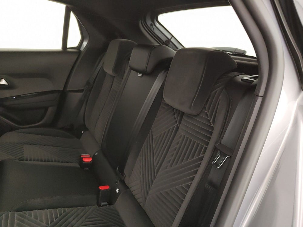 Lancia Ypsilon nuova a Caserta (19)