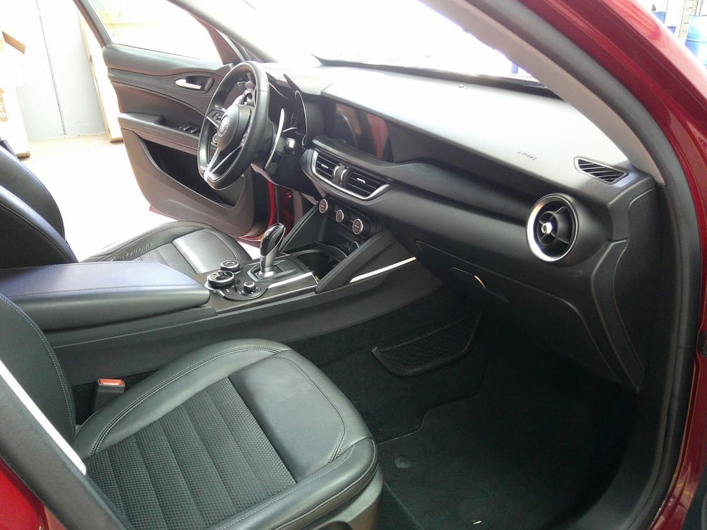 Alfa Romeo Stelvio usata a Treviso (15)