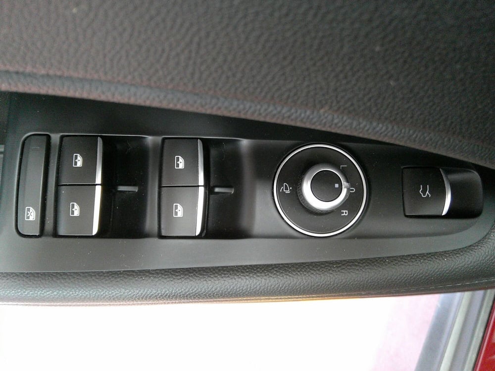 Alfa Romeo Stelvio usata a Treviso (18)