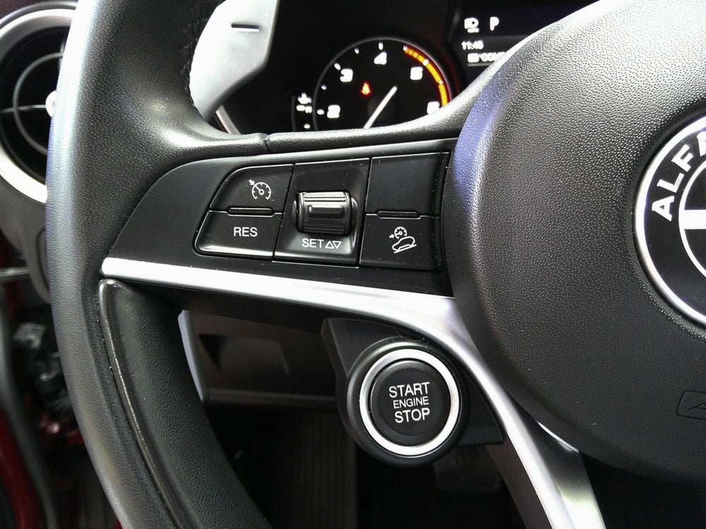 Alfa Romeo Stelvio usata a Treviso (19)