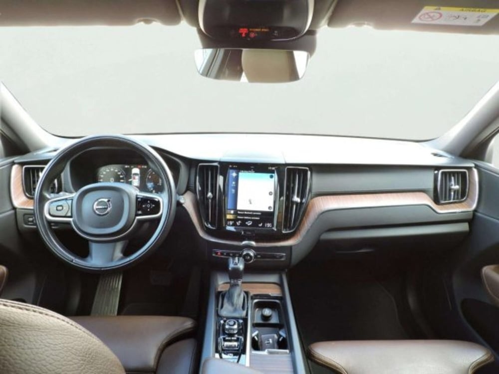 Volvo XC60 usata a Firenze (8)
