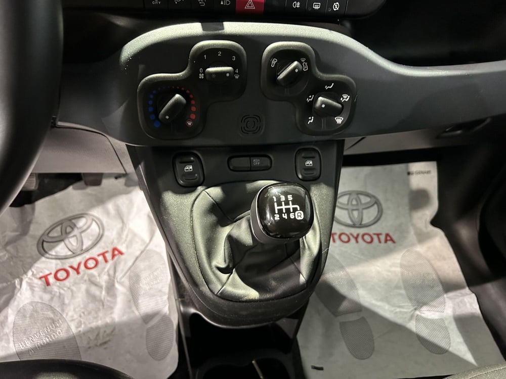 Fiat Panda Cross usata a Milano (13)