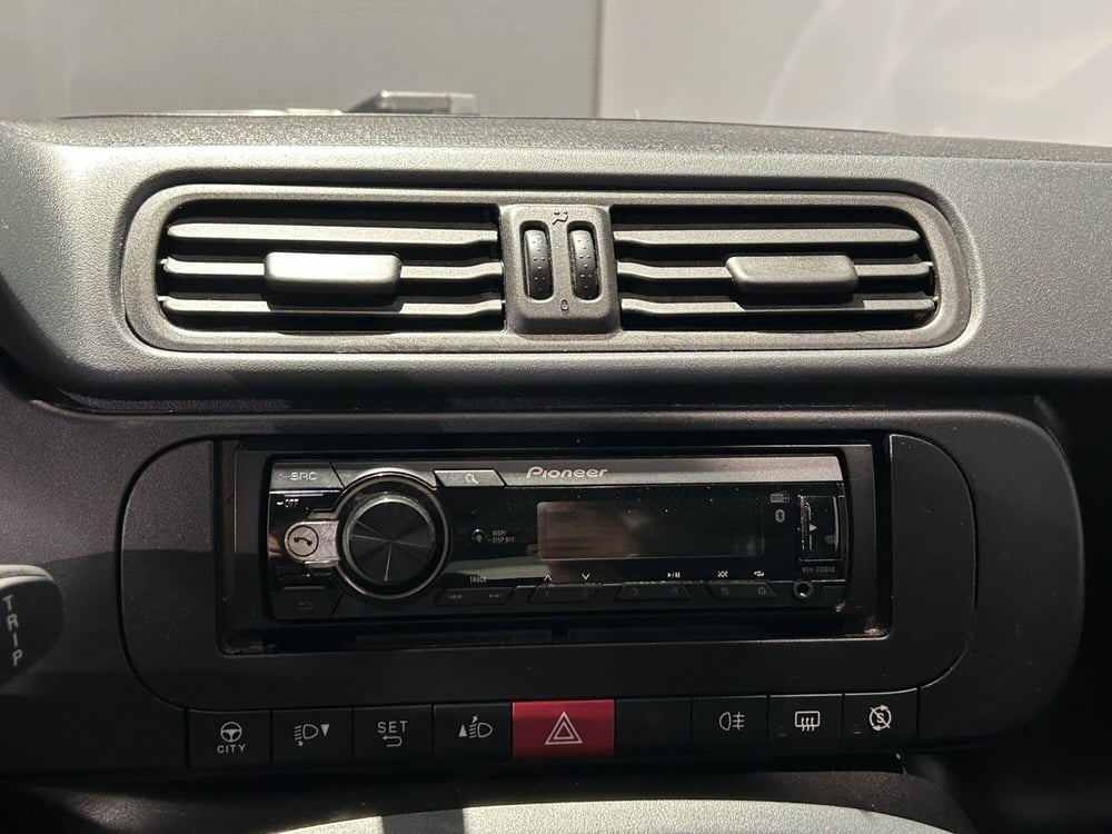 Fiat Panda Cross usata a Milano (15)