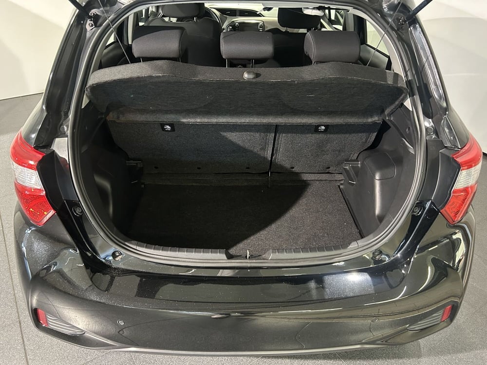Toyota Yaris usata a Milano (11)