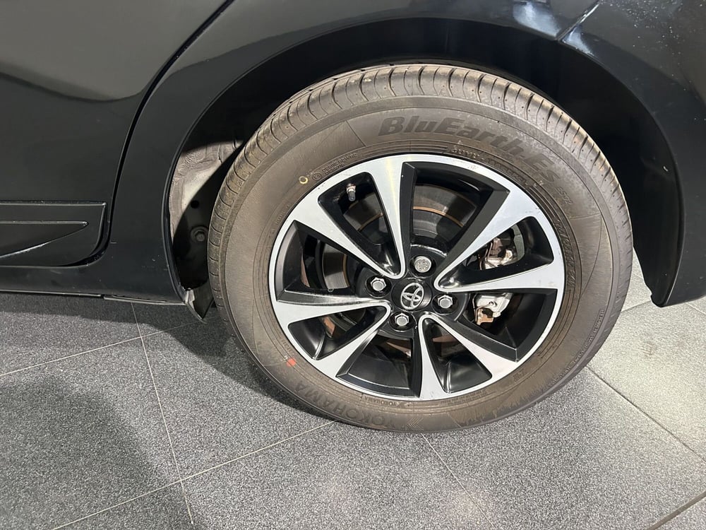 Toyota Yaris usata a Milano (15)