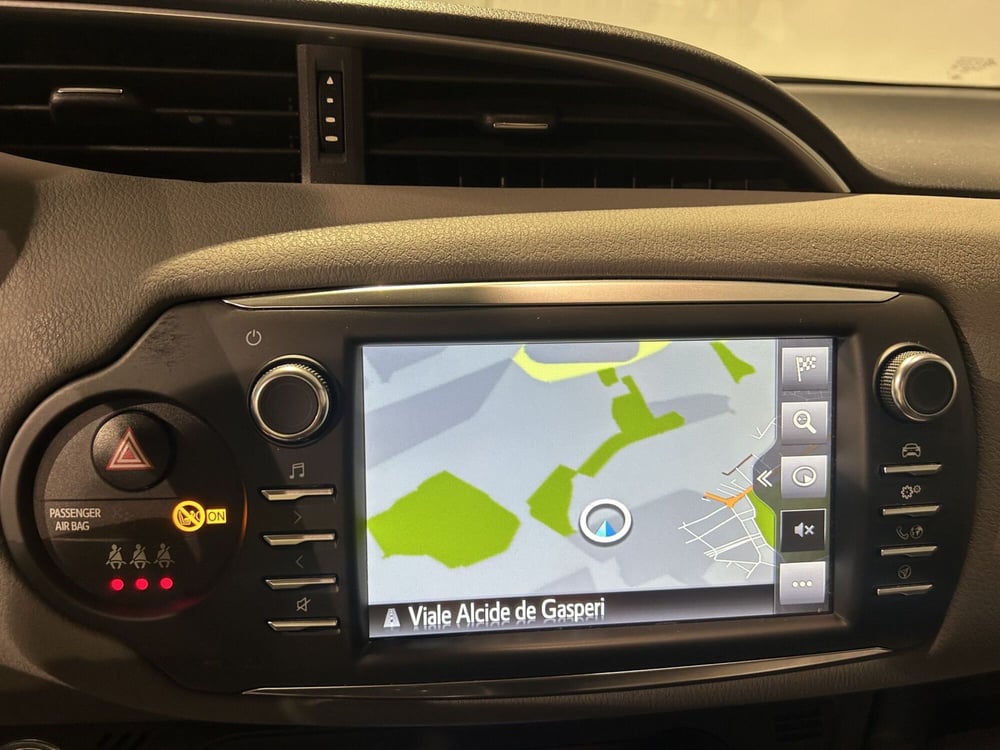 Toyota Yaris usata a Milano (16)