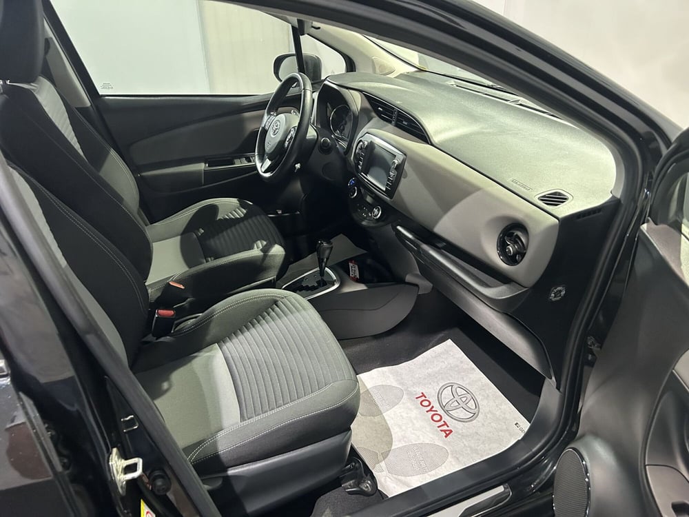 Toyota Yaris usata a Milano (6)